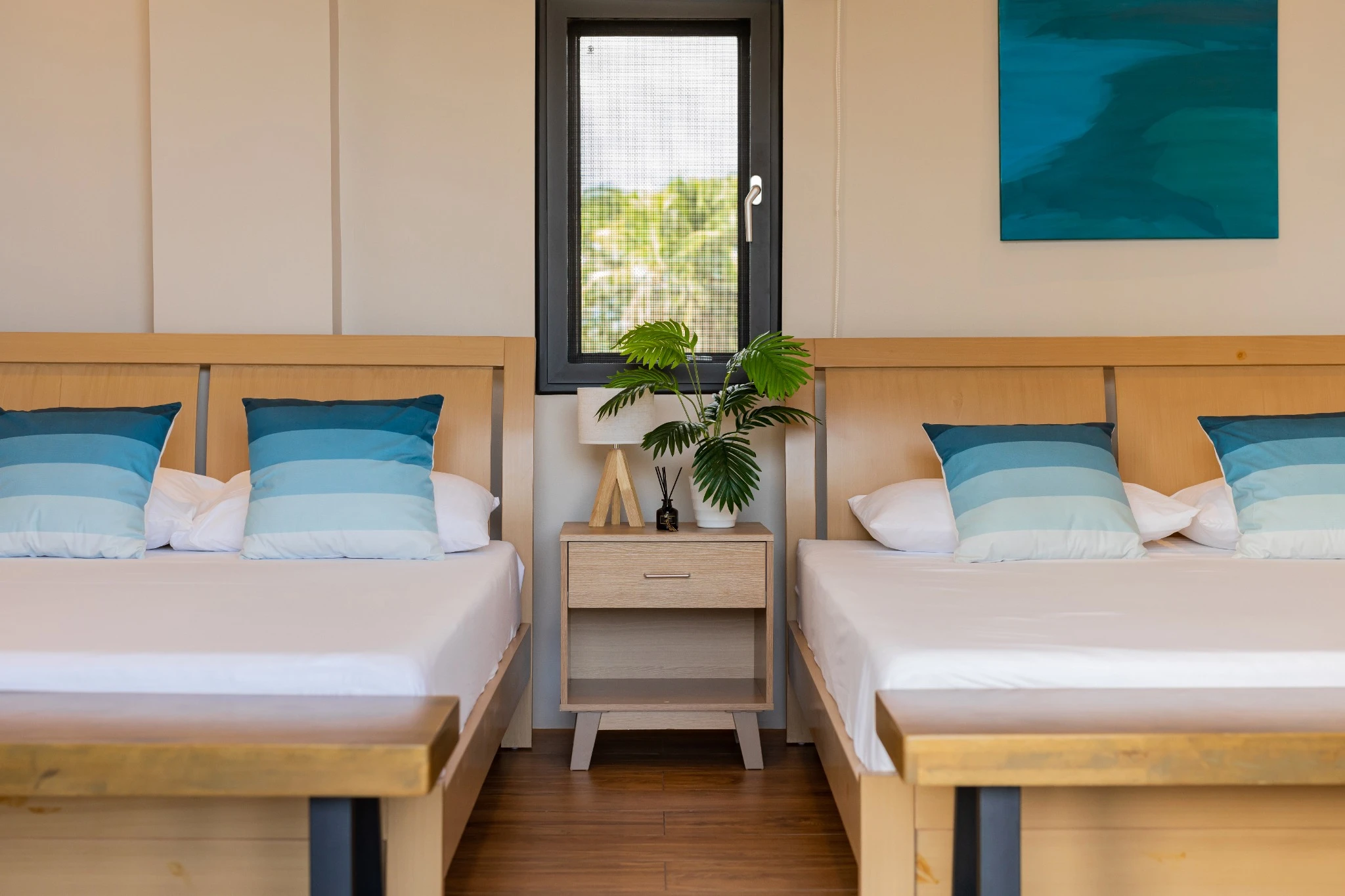 Balcony room exterior corridor view
