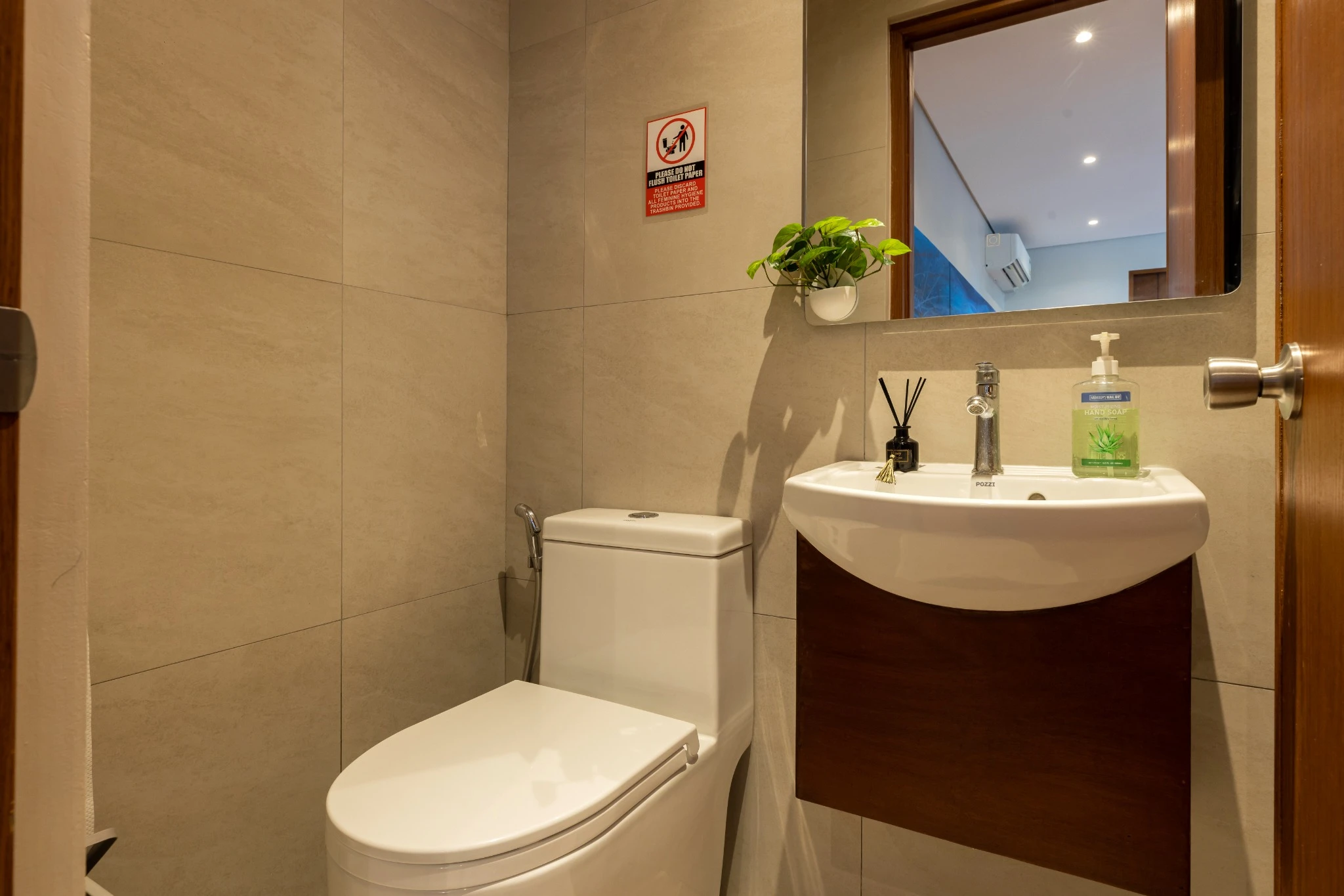 Pod zone with practical storage and lighting