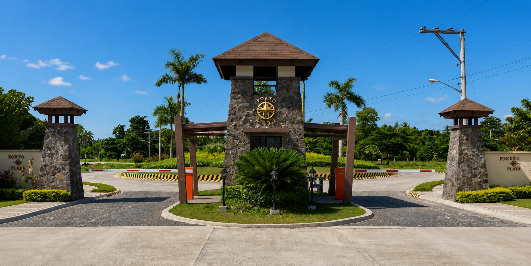 Porto Laiya Entrance